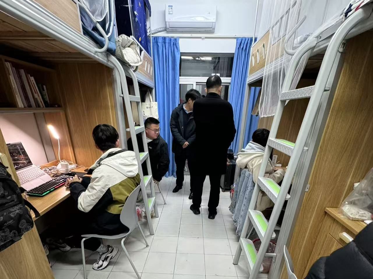 抖阴