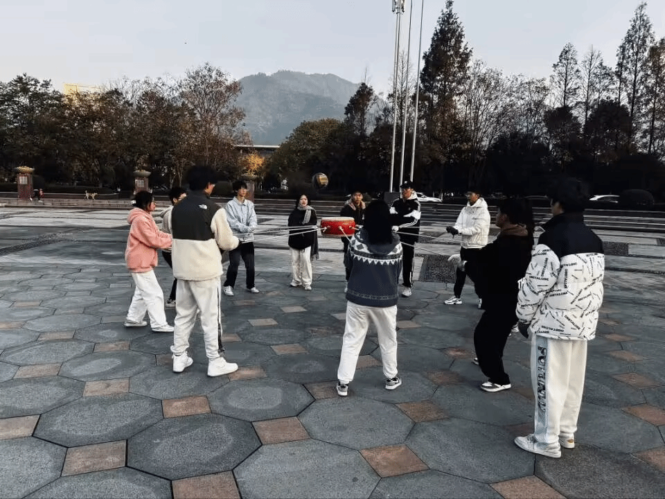抖阴